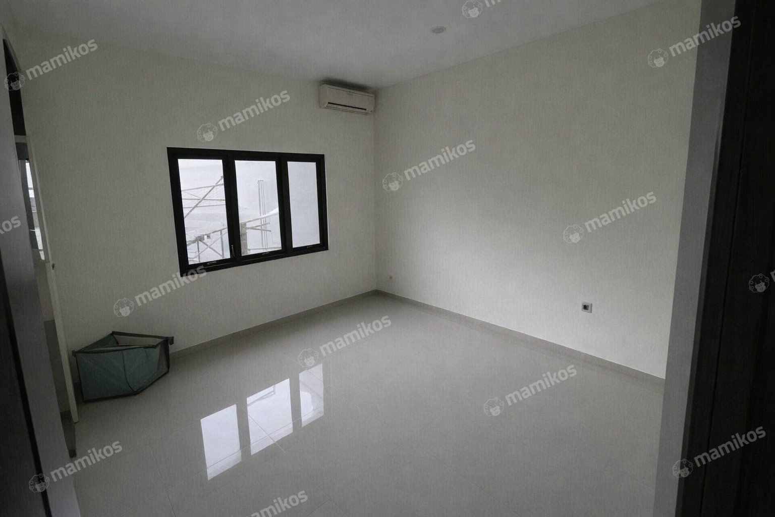 Rumah Sertifikat SHM 4 Kamar Tidur 3 Kamar Mandi Matraman Jakarta Timur - Photo 3