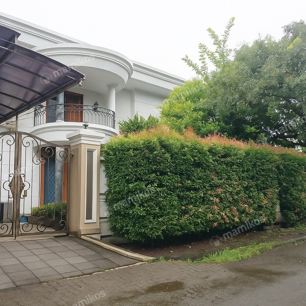 Rumah 5 Kamar Tidur 4 Kamar Mandi 2 Lantai Intercon Jakarta Barat - Photo 2