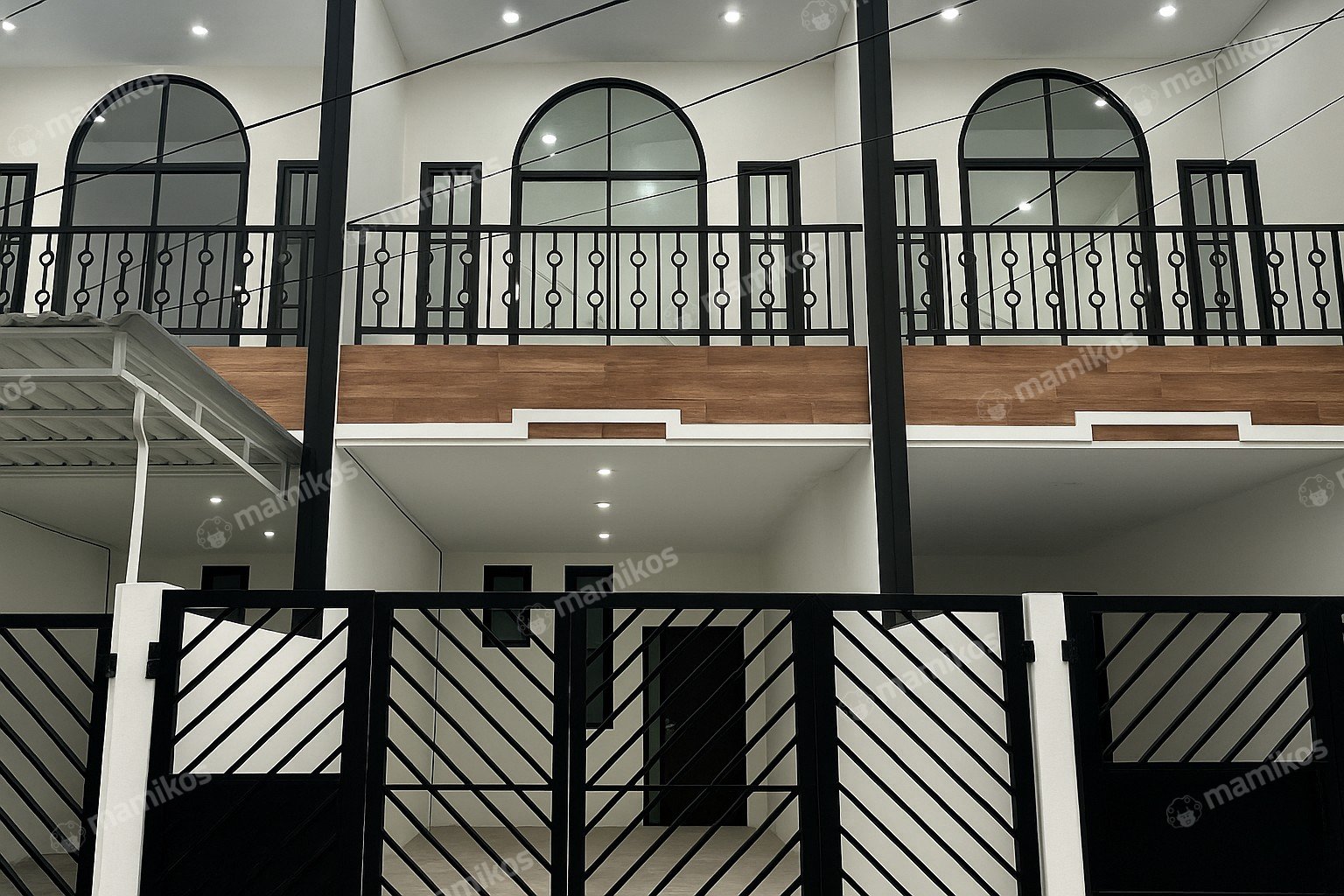 Rumah Sertifikat SHM 4 Kamar Tidur 4 Kamar Mandi Tanjung Duren Jakarta Barat