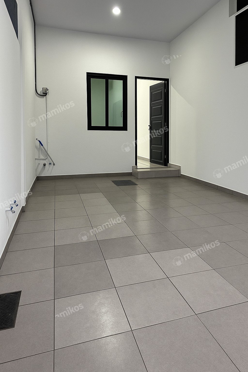 Rumah Sertifikat SHM 4 Kamar Tidur 4 Kamar Mandi Tanjung Duren Jakarta Barat - Photo 2