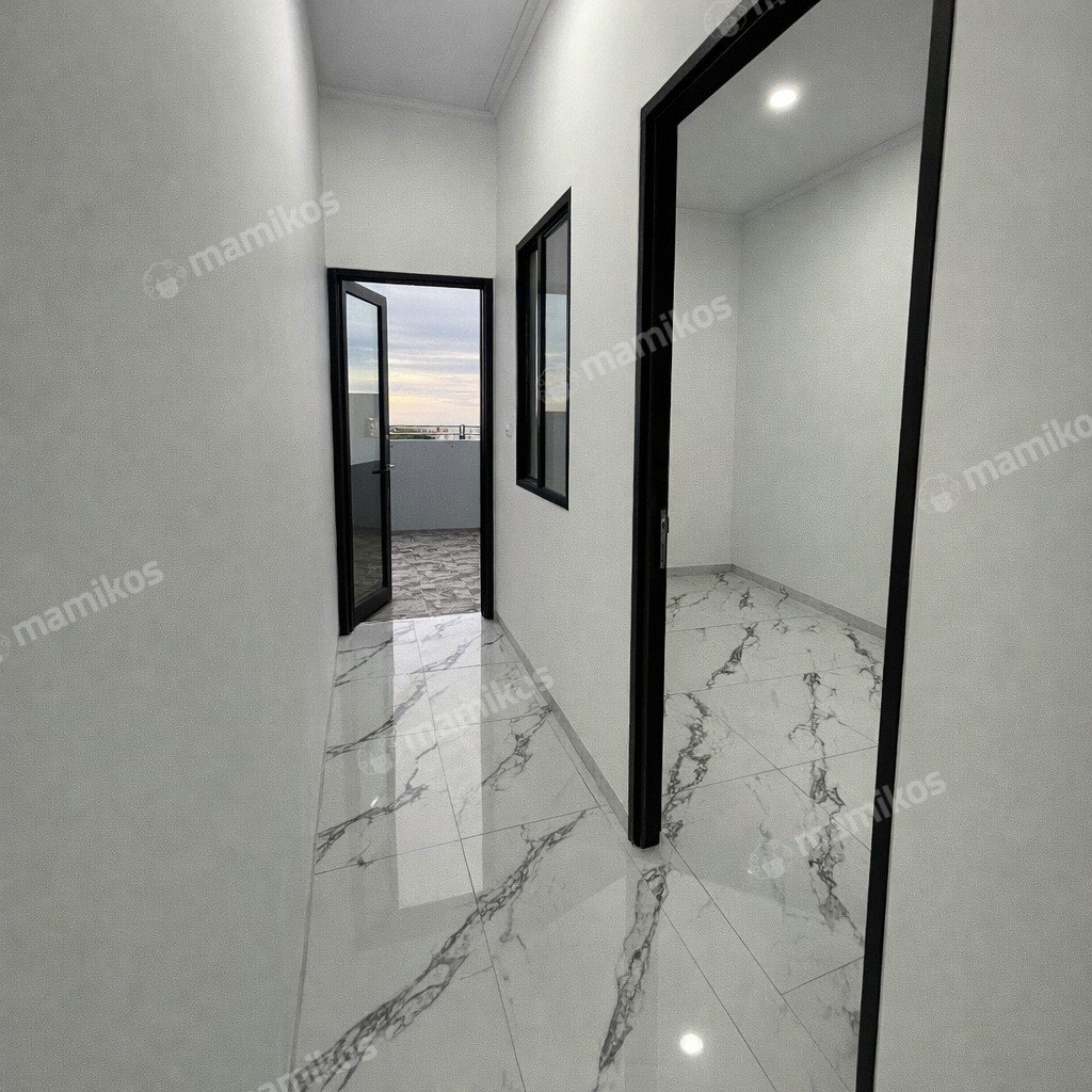 Rumah Sertifikat SHM 4 Kamar Tidur 4 Kamar Mandi Tanjung Duren Jakarta Barat - Photo 3
