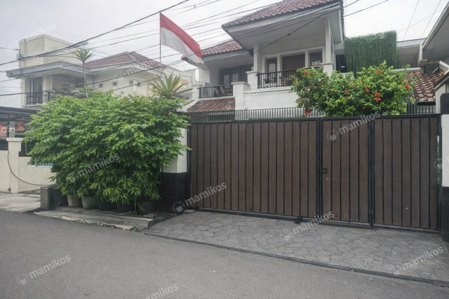 Rumah Sertifikat SHM 5 Kamar Tidur 4 Kamar Mandi Jagakarsa Jakarta Selatan