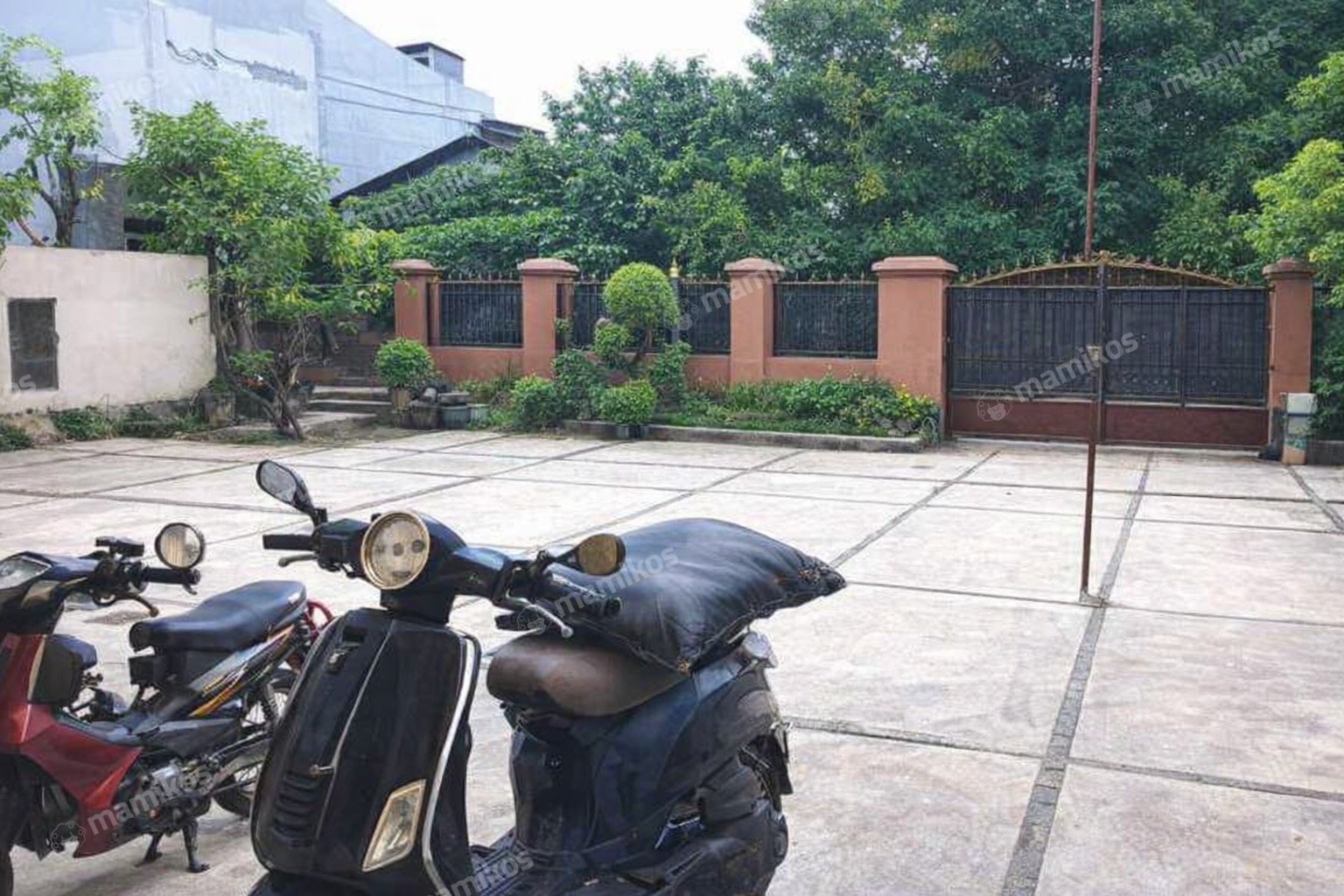 Rumah Sertifikat SHM 5 Kamar Tidur 5 Kamar Mandi Pondok Kelapa Jakarta Timur - Photo 3