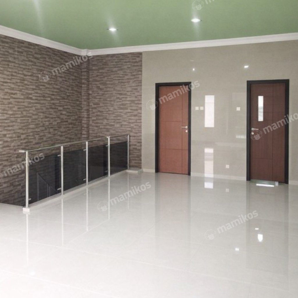 Rumah Sertifikat SHM 4 Kamar Tidur 3 Kamar Mandi Buaran Jakarta Timur - Photo 2