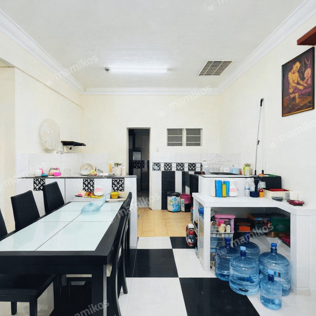 Rumah Sertifikat SHM 3 Kamar Tidur 3 Kamar Mandi Green Lake City Jakarta Barat - Photo 5
