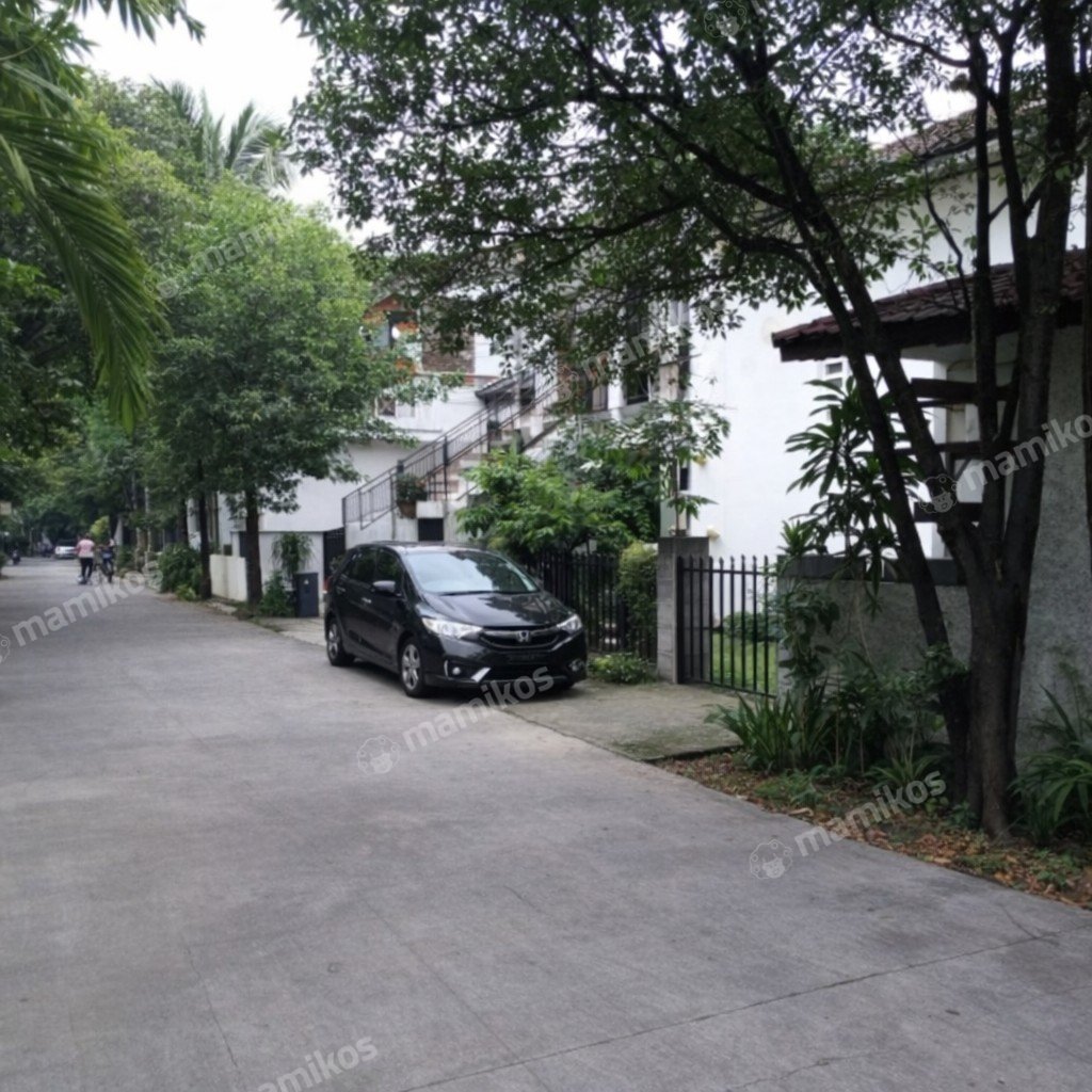 Rumah Sertifikat SHM 5 Kamar Tidur 5 Kamar Mandi Pulo Gadung Jakarta Timur - Photo 5