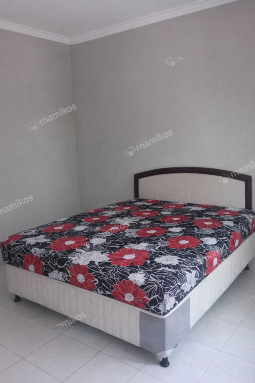 Rumah Sertifikat SHM 2 Kamar Tidur 3 Kamar Mandi Raffles Hills Jakarta Timur - Photo 2