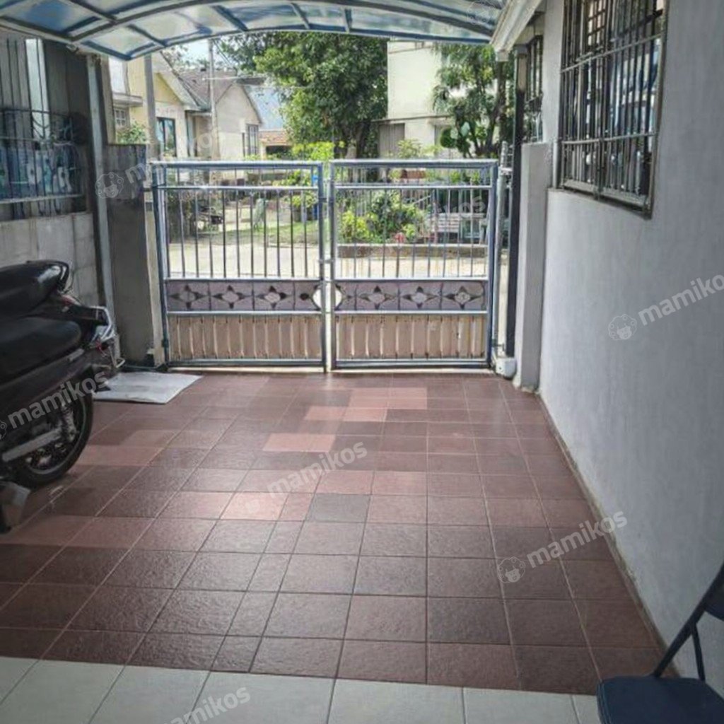 Rumah Sertifikat SHM 20 Kamar Tidur 2 Kamar Mandi Taman Palem Jakarta Barat - Photo 2