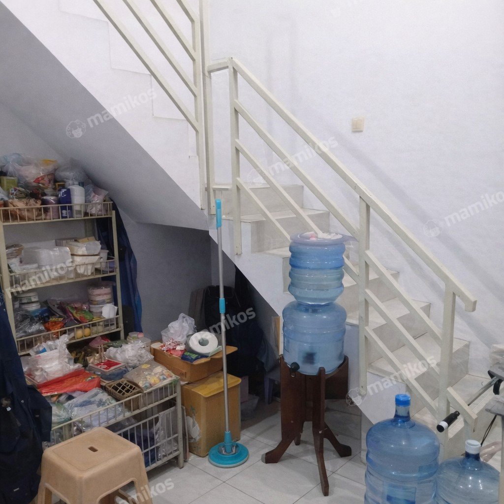 Rumah Sertifikat SHM 20 Kamar Tidur 2 Kamar Mandi Taman Palem Jakarta Barat - Photo 3