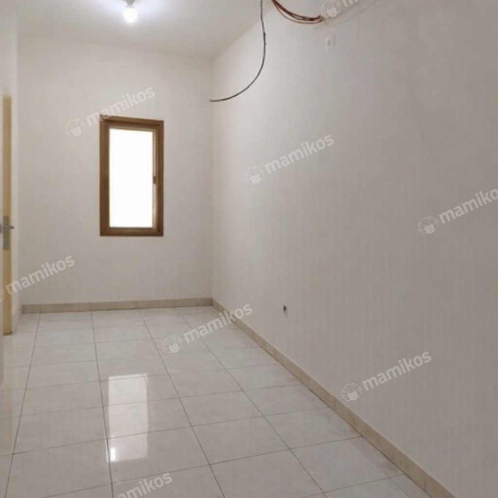 Rumah Sertifikat SHM 3 Kamar Tidur 2 Kamar Mandi Taman Surya Jakarta Barat - Photo 2