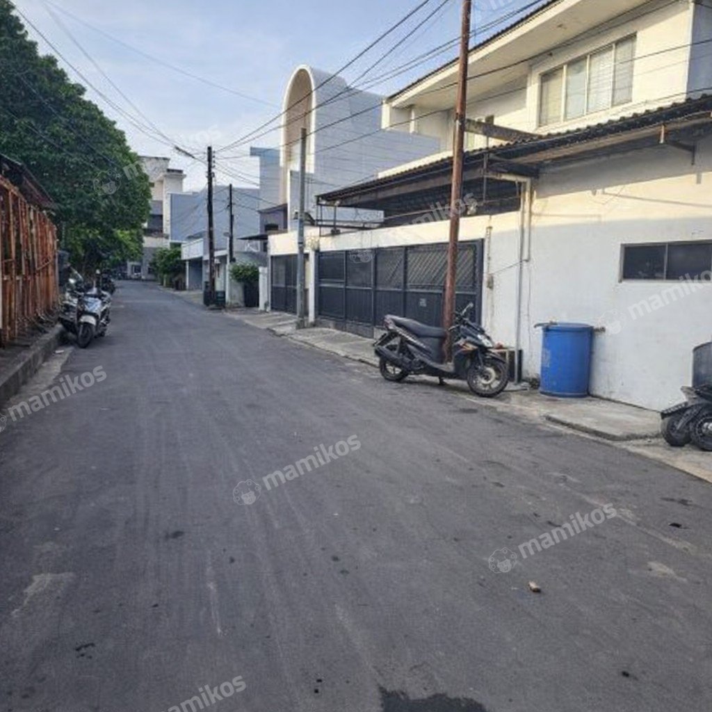 Rumah Sertifikat SHM 1 Lantai Taman Ratu Jakarta Barat - Photo 2