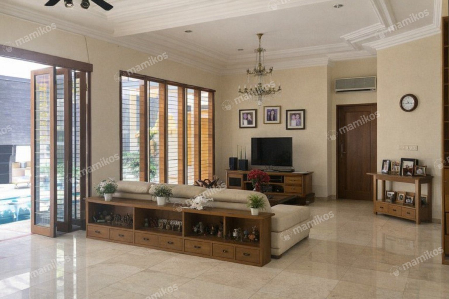 Rumah Sertifikat SHM 5 Kamar Tidur 4 Kamar Mandi Pondok Indah Jakarta Selatan