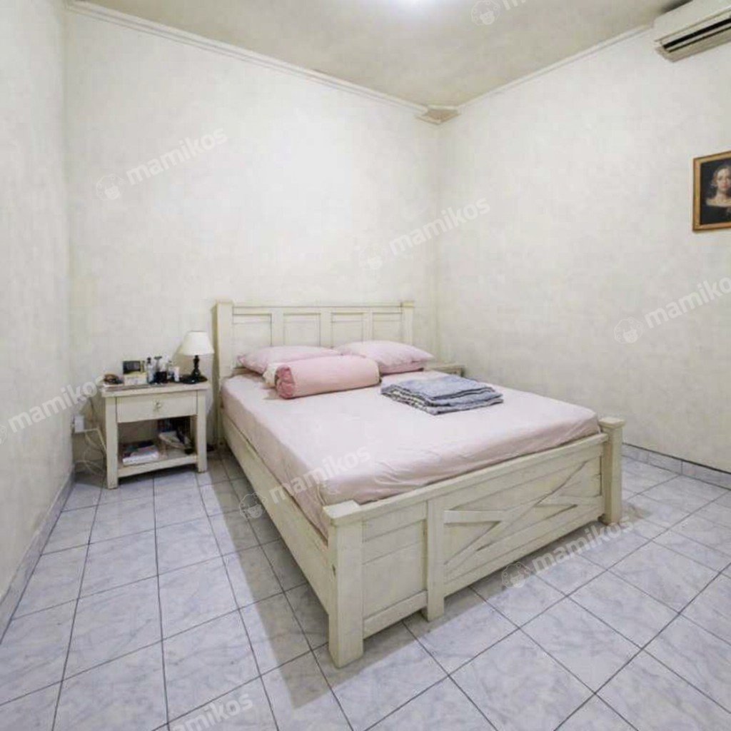 Rumah Sertifikat SHM 2 Kamar Tidur 2 Kamar Mandi Puri Indah Jakarta Barat - Photo 5