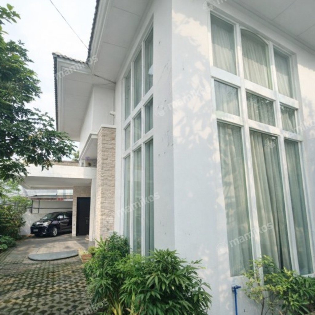 Rumah Sertifikat SHM 5 Kamar Tidur 4 Kamar Mandi Lebak Bulus Jakarta Selatan - Photo 2