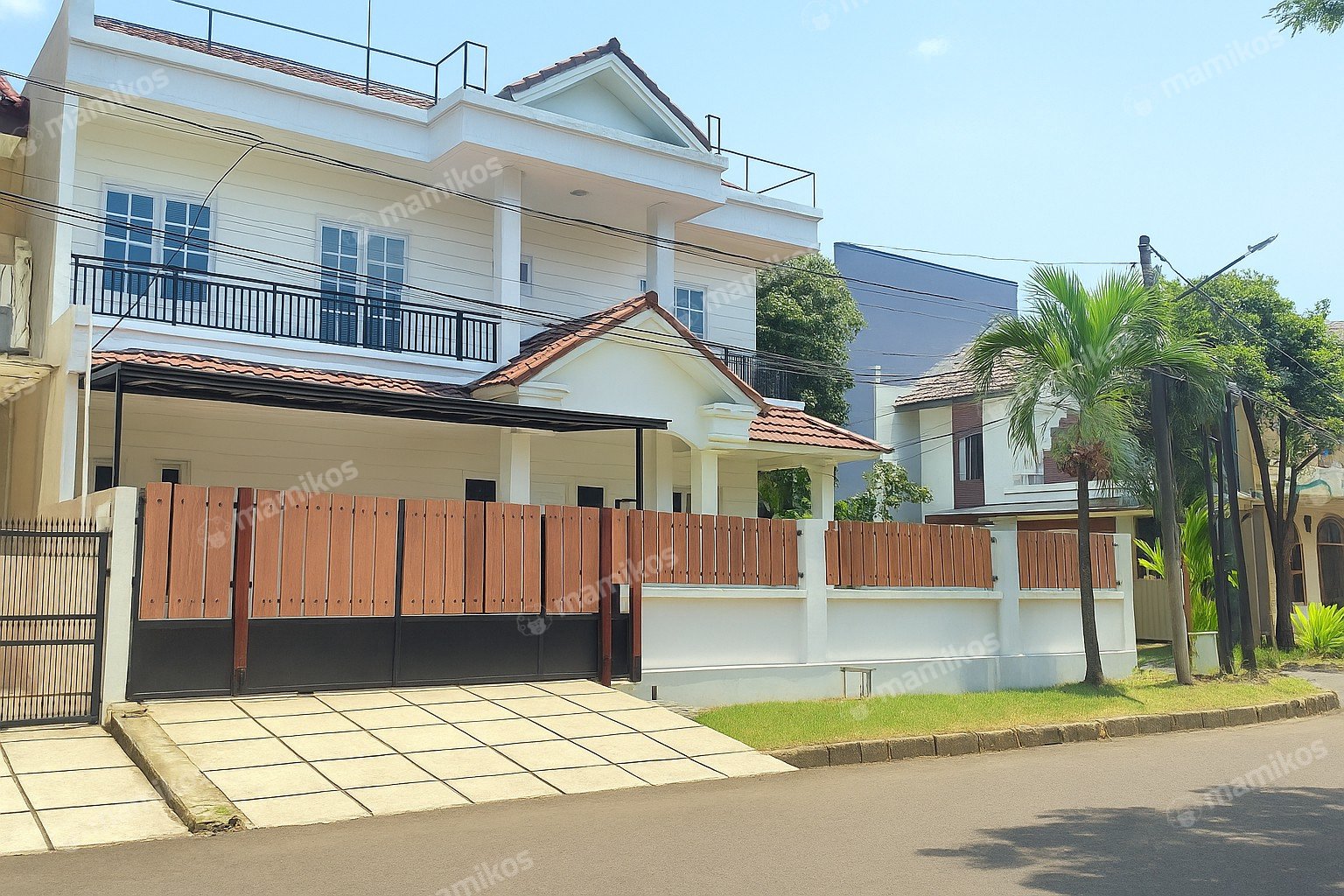 Rumah Sertifikat SHM 4 Kamar Tidur 3 Kamar Mandi Semanan Jakarta Barat