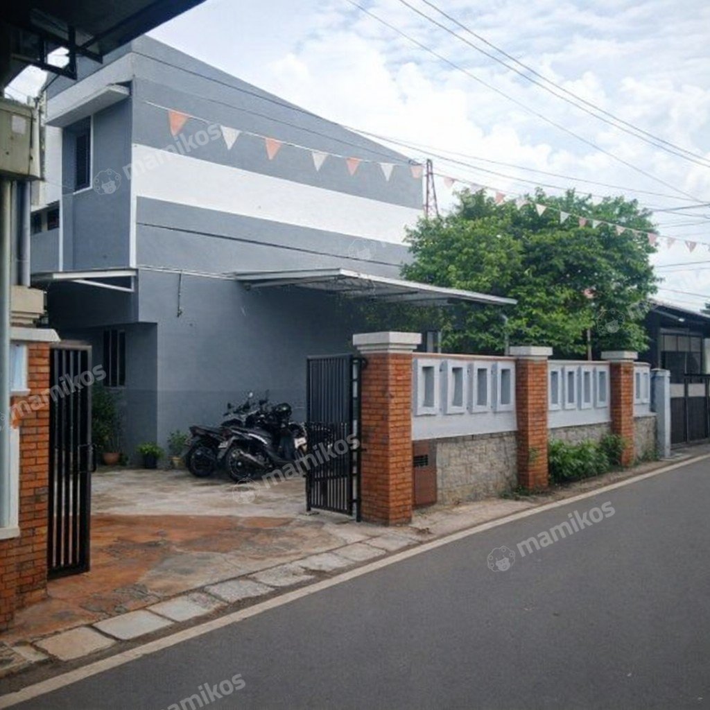 Rumah Sertifikat SHM 10 Kamar Tidur 6 Kamar Mandi Duren Sawit Jakarta Timur - Photo 2