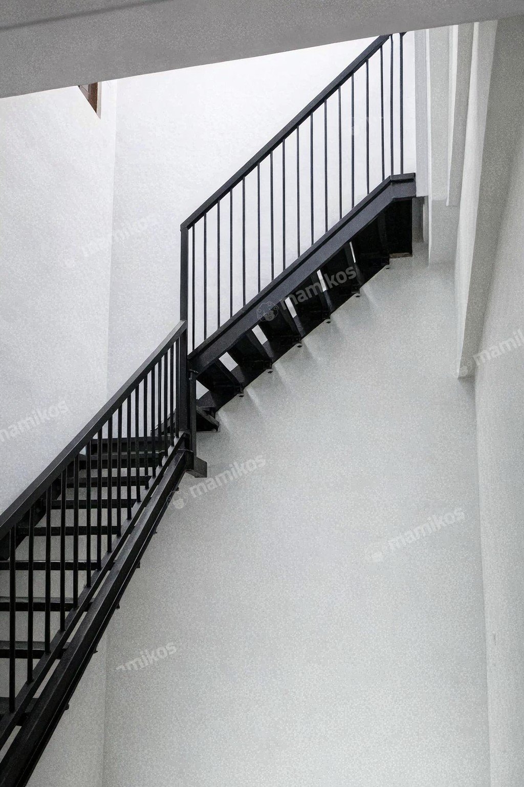 Rumah Sertifikat SHM 3 Kamar Tidur 3 Kamar Mandi Kalideres Jakarta Barat - Photo 4