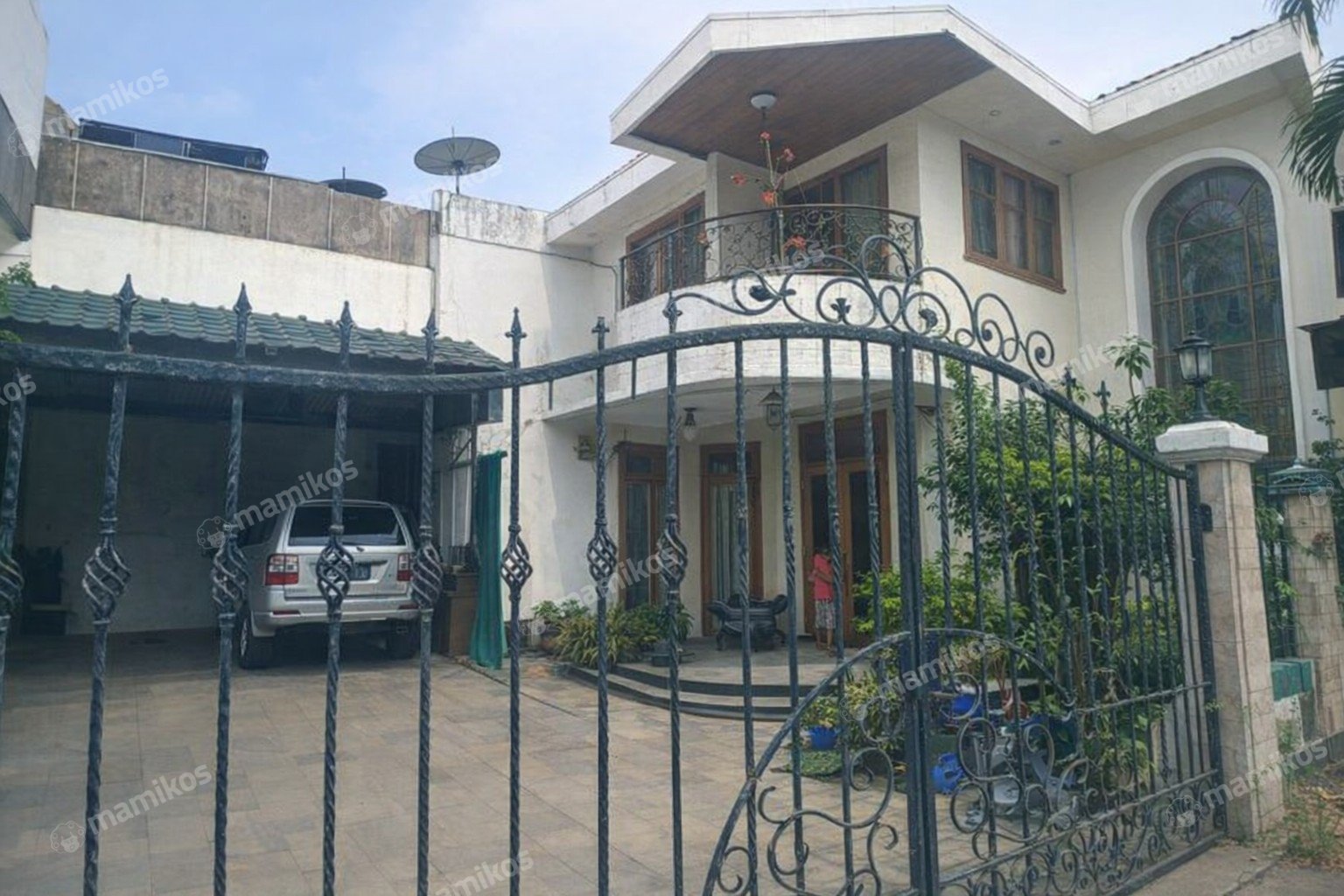 Rumah Sertifikat SHM 4 Kamar Tidur 4 Kamar Mandi Kedoya Utara Jakarta Barat