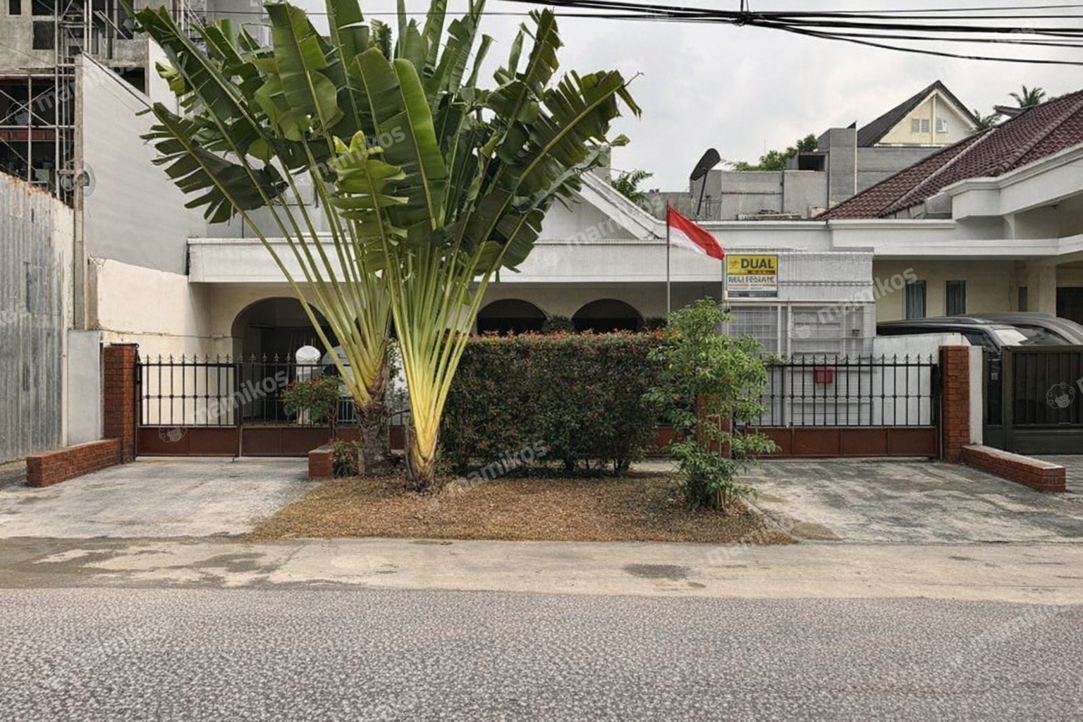 Rumah Sertifikat SHM 4 Kamar Tidur 3 Kamar Mandi Kebayoran Baru Jakarta Selatan