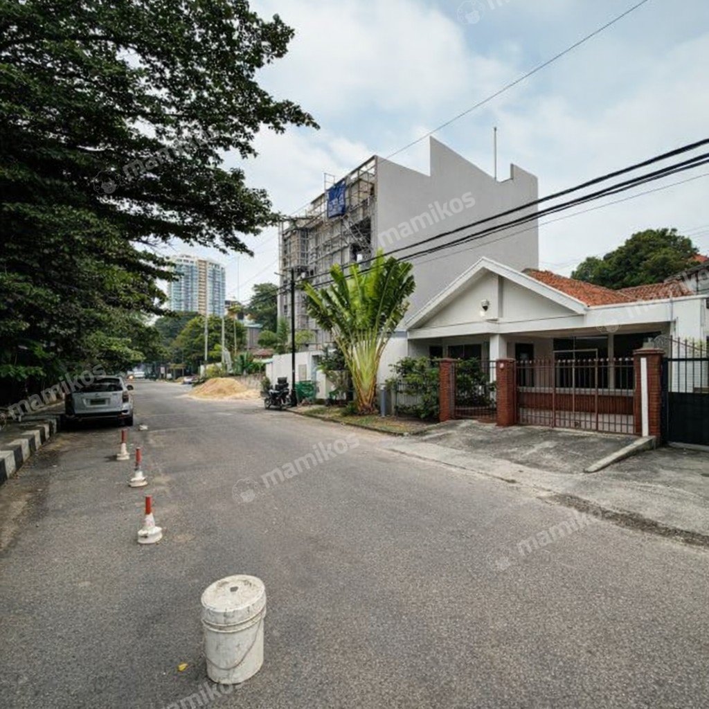 Rumah Sertifikat SHM 4 Kamar Tidur 3 Kamar Mandi Kebayoran Baru Jakarta Selatan - Photo 2
