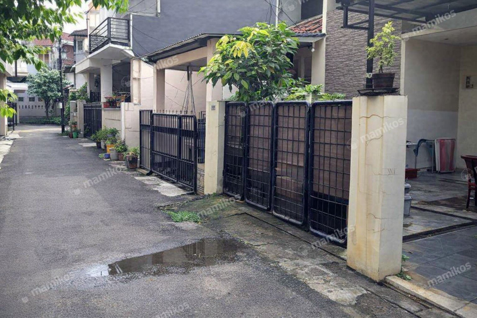 Rumah 4 Kamar Tidur 3 Kamar Mandi 2 Lantai Pondok Kelapa Jakarta Timur