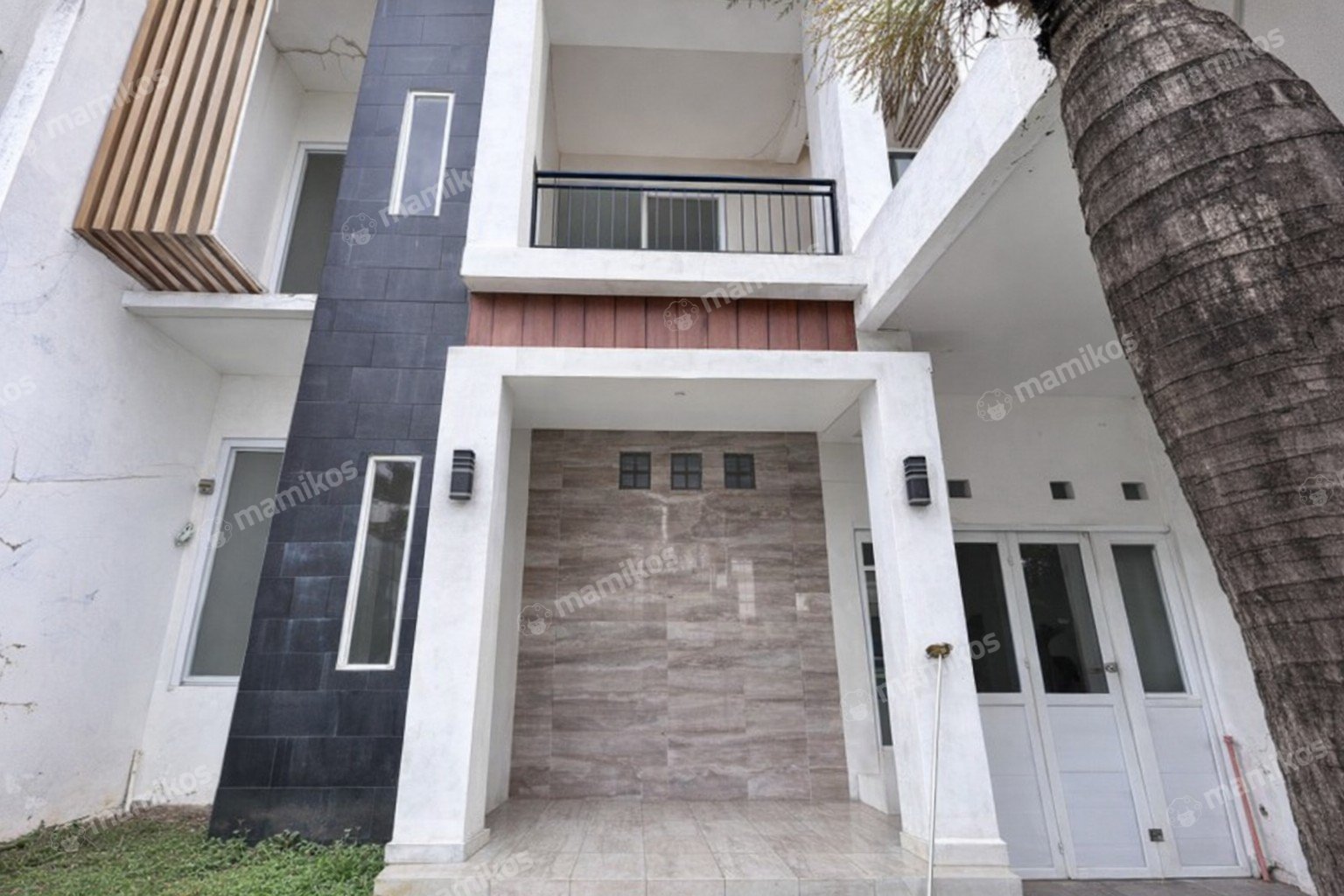 Rumah Sertifikat SHM 4 Kamar Tidur 3 Kamar Mandi Raffles Hills Jakarta Timur
