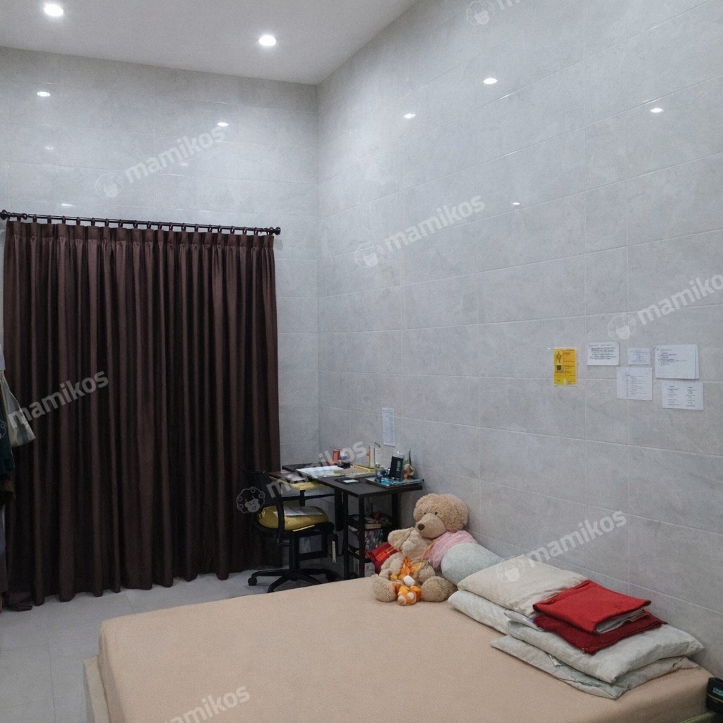 Rumah Sertifikat SHM 5 Kamar Tidur 4 Kamar Mandi Cengkareng Barat Jakarta Barat - Photo 2