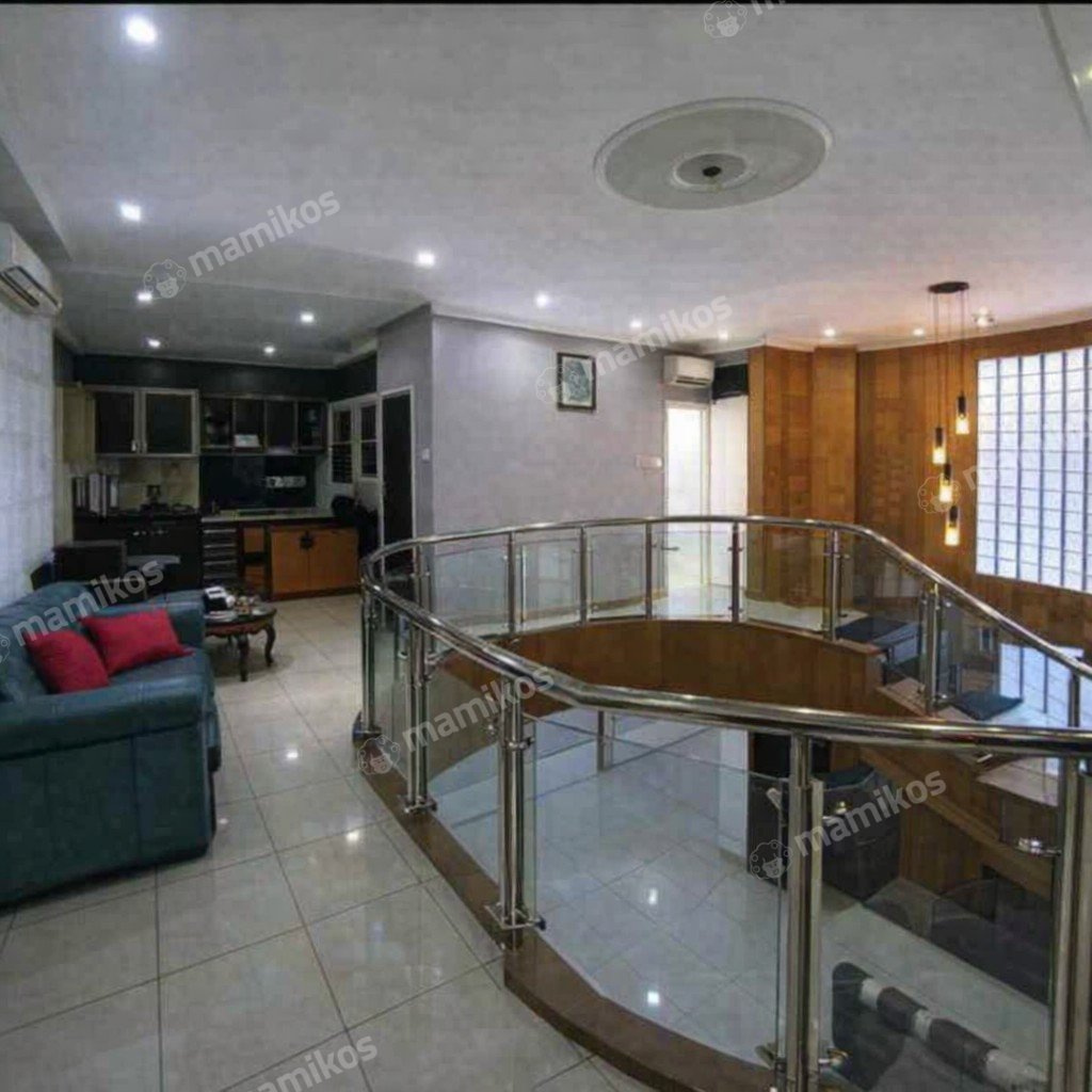 Rumah Sertifikat SHM 5 Kamar Tidur 5 Kamar Mandi Kelapa Gading Jakarta Utara - Photo 3