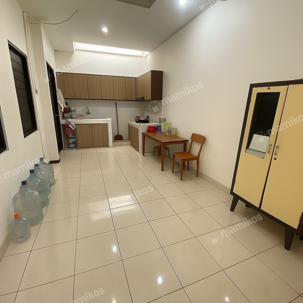 Rumah Sertifikat SHM 6 Kamar Tidur 4 Kamar Mandi Duri Kepa Jakarta Barat - Photo 4