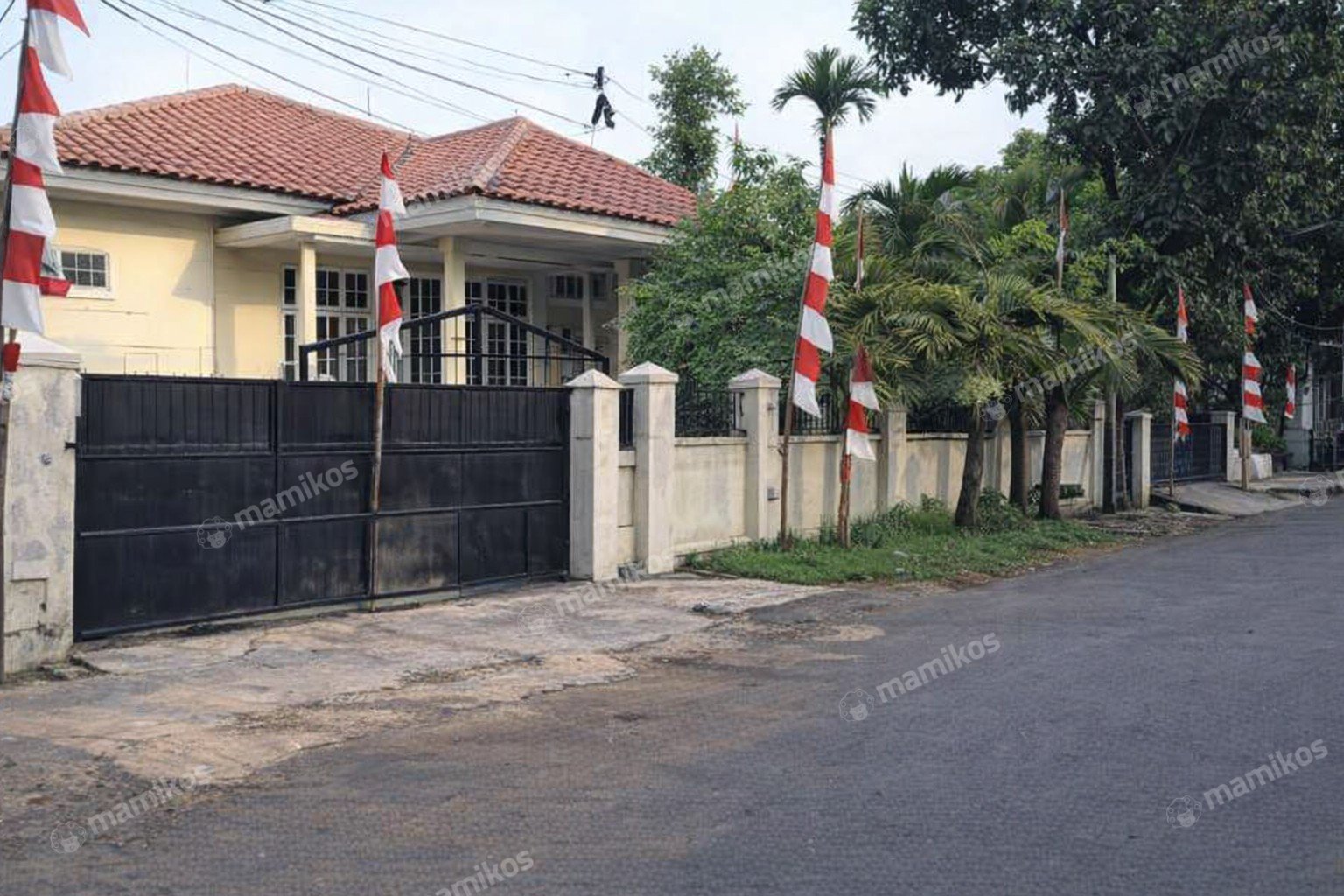 Rumah Sertifikat SHM 7 Kamar Tidur 7 Kamar Mandi Jati Padang Jakarta Selatan - Photo 2