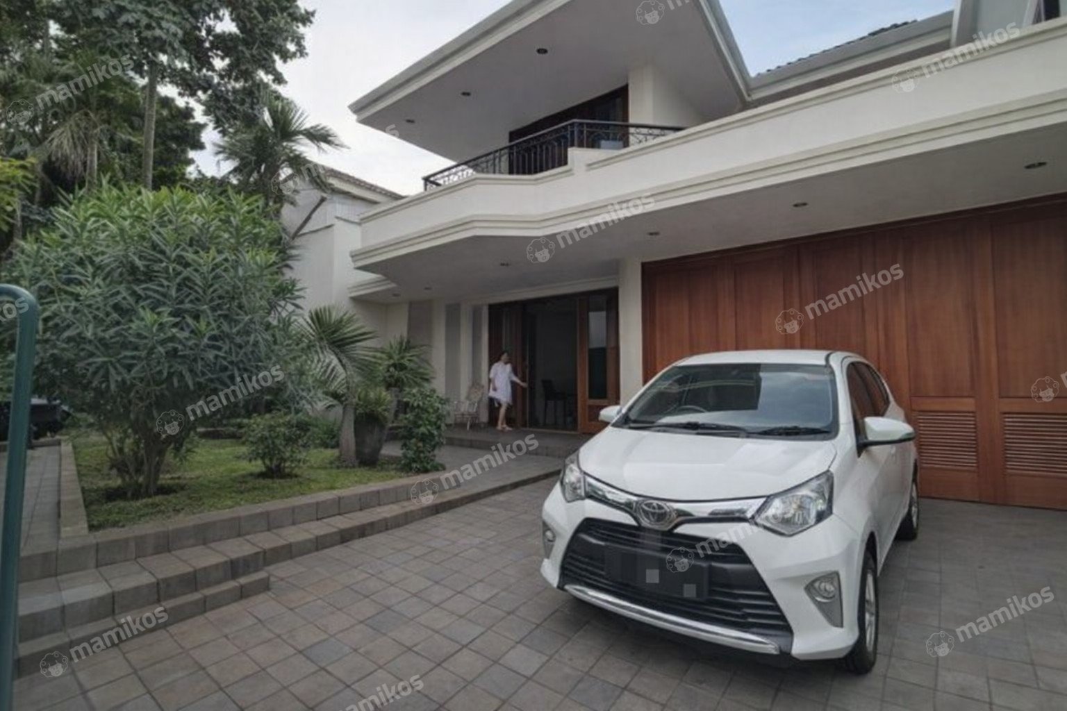 Rumah Sertifikat SHM 4 Kamar Tidur 3 Kamar Mandi Kemang Jakarta Selatan