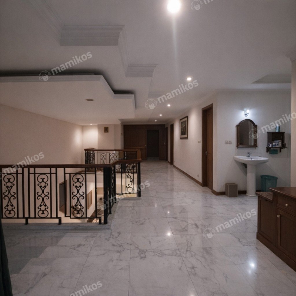 Rumah Sertifikat SHM 4 Kamar Tidur 3 Kamar Mandi Kemang Jakarta Selatan - Photo 2