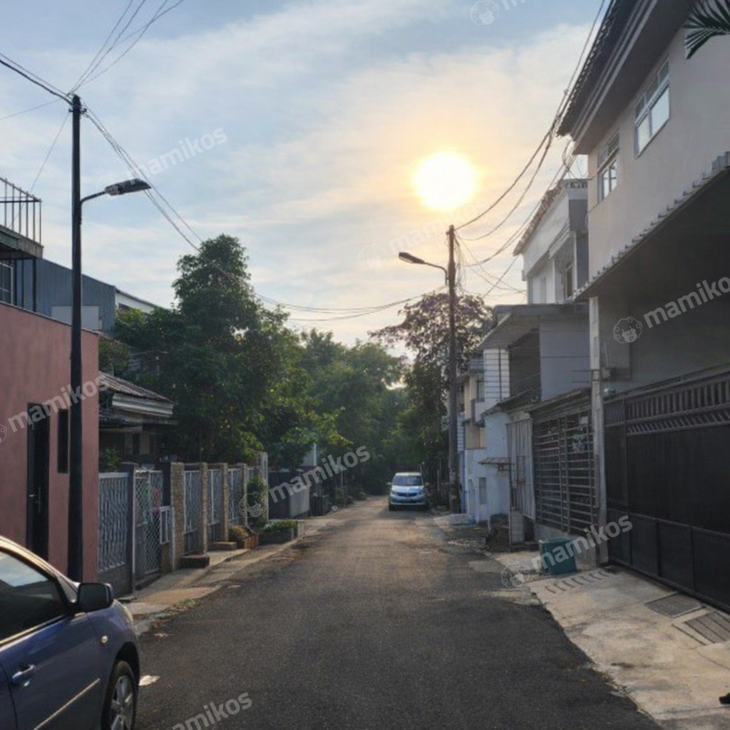 Rumah Sertifikat SHM 3 Kamar Tidur 2 Kamar Mandi Duren Sawit Jakarta Timur - Photo 4