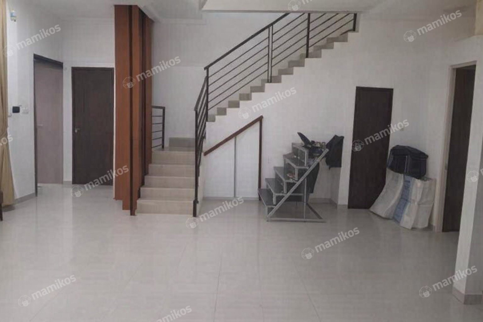 Rumah Sertifikat SHM 3 Kamar Tidur 3 Kamar Mandi Duri Kepa Jakarta Barat - Photo 2