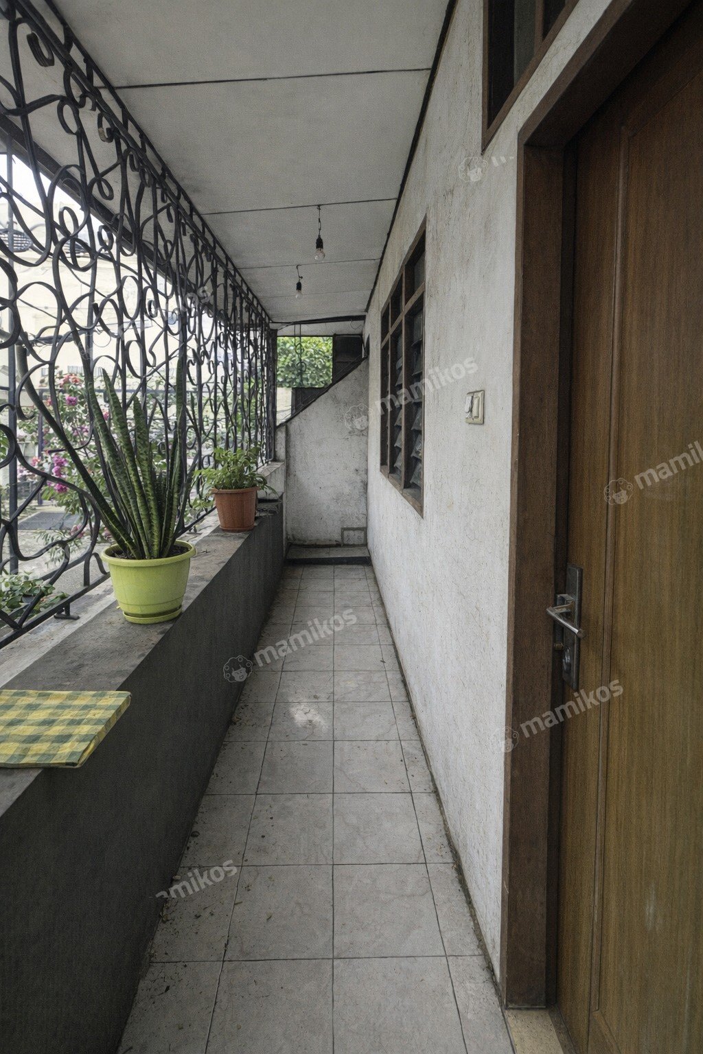 Rumah Sertifikat SHM 3 Kamar Tidur 2 Kamar Mandi Jembatan Besi Jakarta Barat - Photo 4