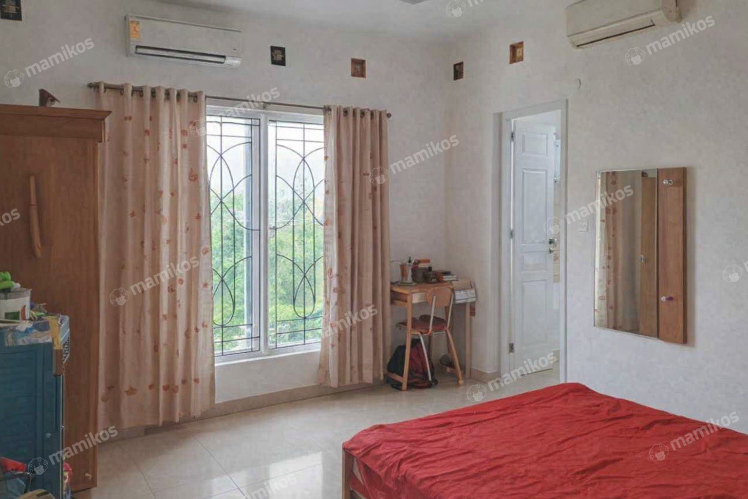 Rumah Sertifikat SHM 5 Kamar Tidur 4 Kamar Mandi Puri Indah Jakarta Barat - Photo 2