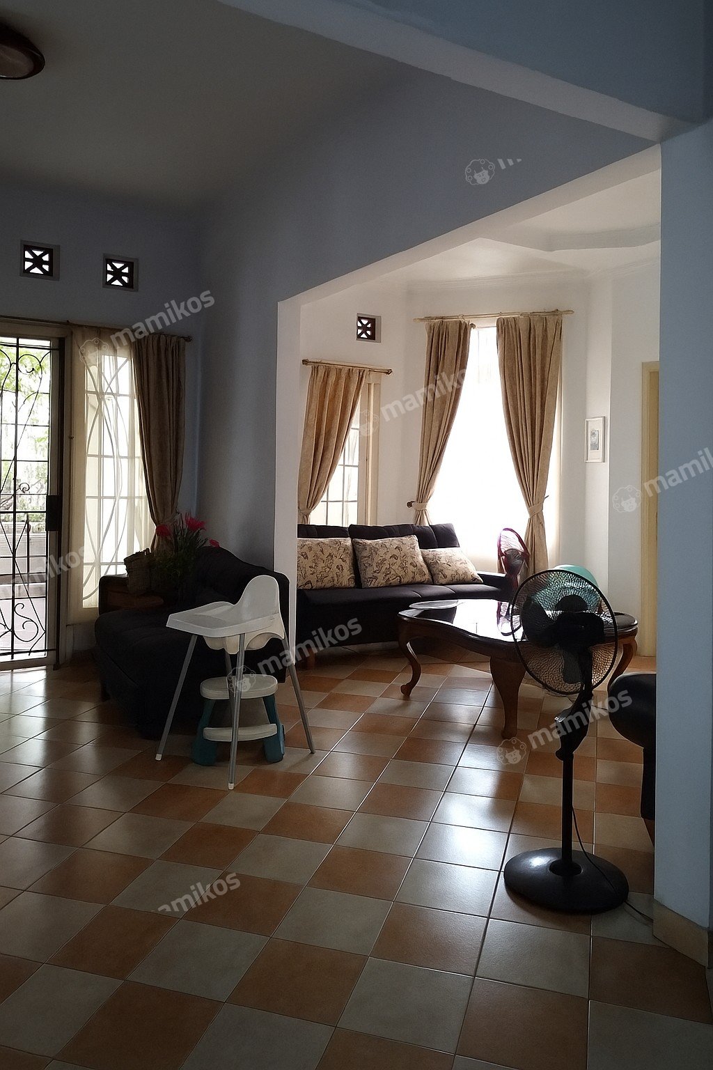 Rumah Sertifikat SHM 5 Kamar Tidur 4 Kamar Mandi Puri Indah Jakarta Barat - Photo 3