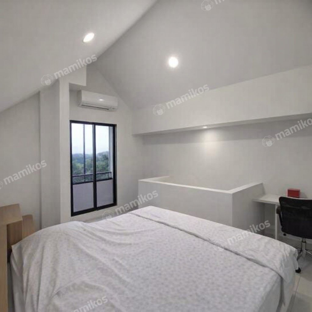 Rumah Sertifikat SHM 3 Kamar Tidur 2 Kamar Mandi Kota Wisata Jakarta Timur - Photo 2