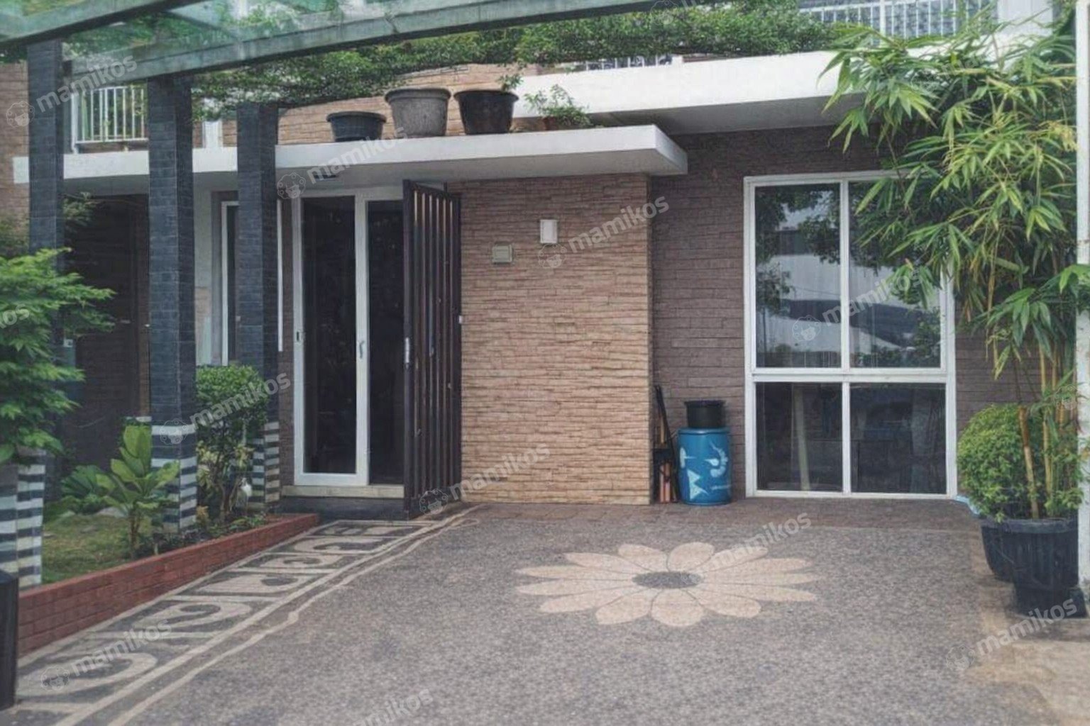 Rumah Sertifikat SHM 5 Kamar Tidur 3 Kamar Mandi Cengkareng Jakarta Barat