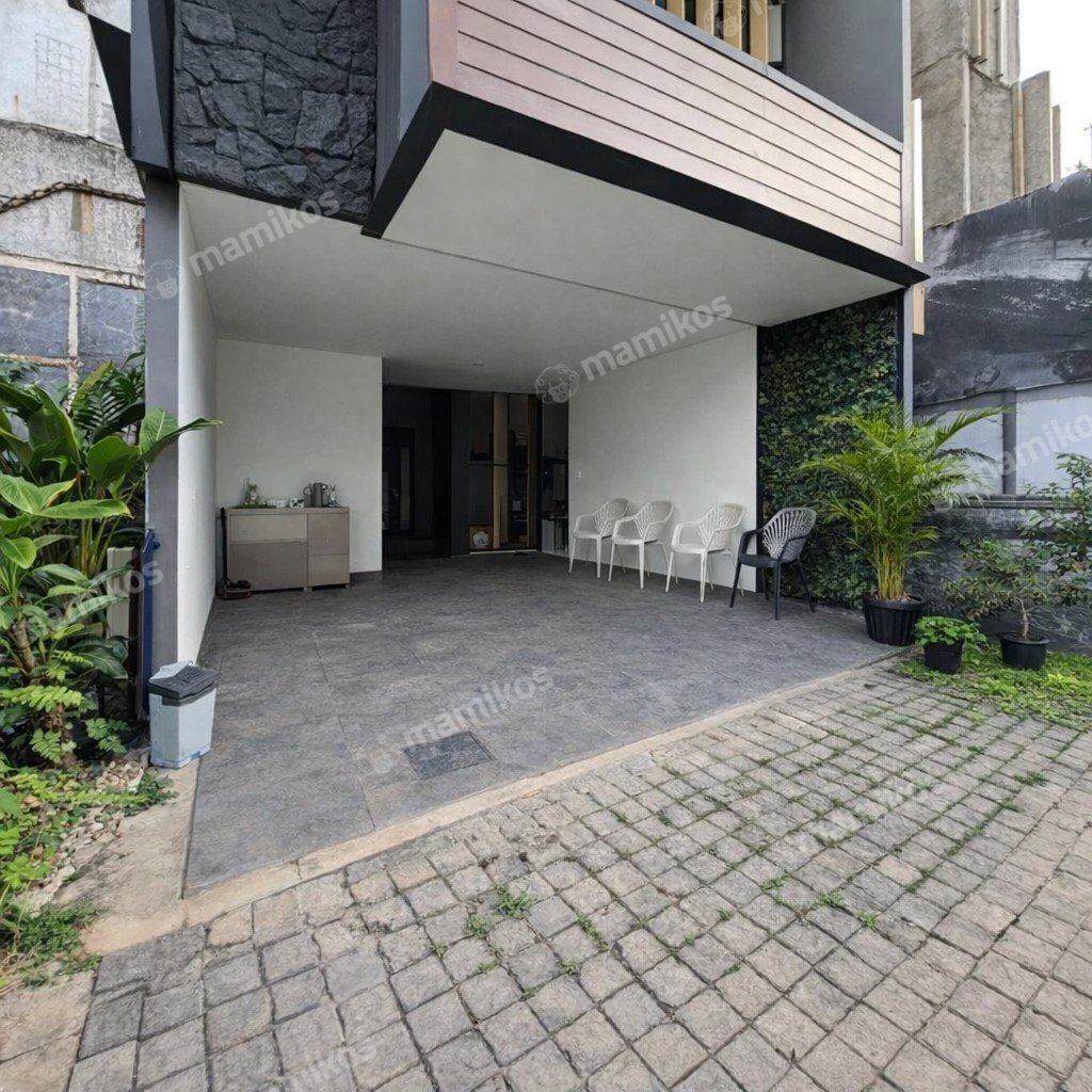 Rumah Sertifikat SHM 4 Kamar Tidur 4 Kamar Mandi Gatot Subroto Jakarta Selatan - Photo 2