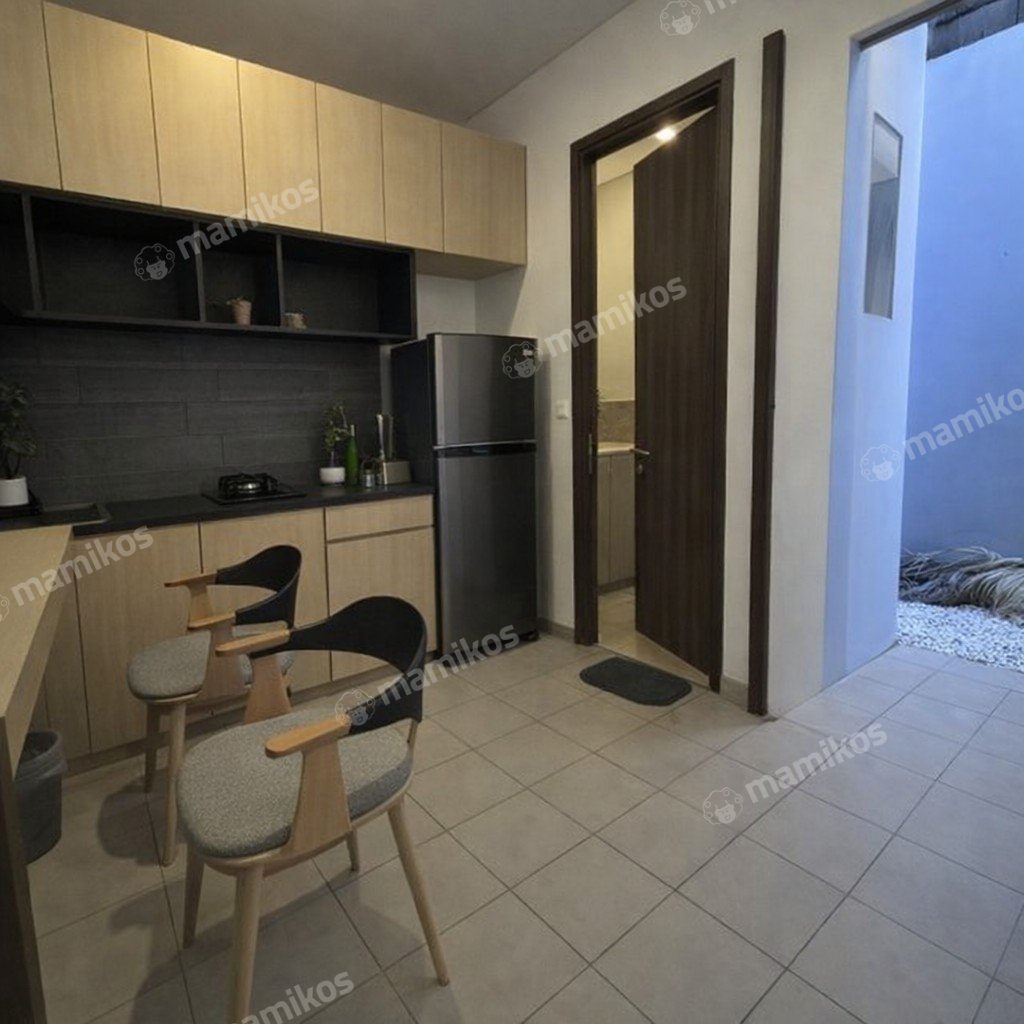Rumah Sertifikat SHM 4 Kamar Tidur 4 Kamar Mandi Gatot Subroto Jakarta Selatan - Photo 4