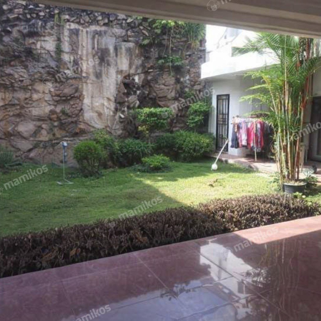 Rumah Sertifikat SHM 5 Kamar Tidur 4 Kamar Mandi Intercon Jakarta Barat - Photo 2