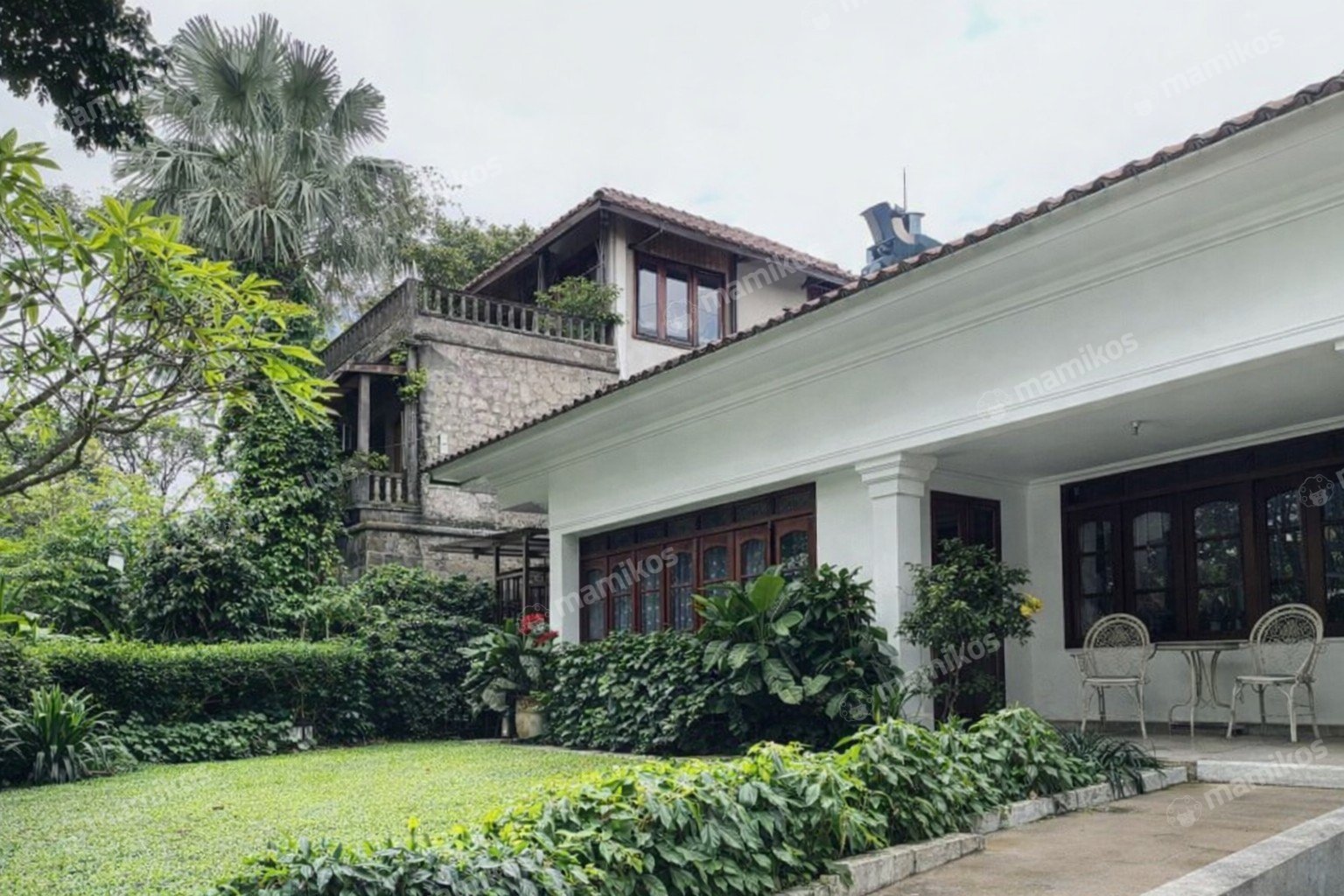 Rumah Sertifikat SHM 4 Kamar Tidur 4 Kamar Mandi Pondok Indah Jakarta Selatan