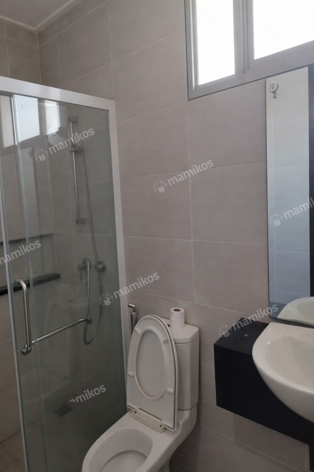 Rumah 3 Kamar Tidur 2 Kamar Mandi 3 Lantai Pantai Indah Kapuk Jakarta Utara - Photo 3
