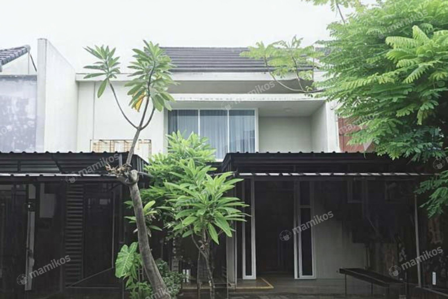Rumah Sertifikat SHM 4 Kamar Tidur 2 Kamar Mandi Citra Grand Jakarta Timur