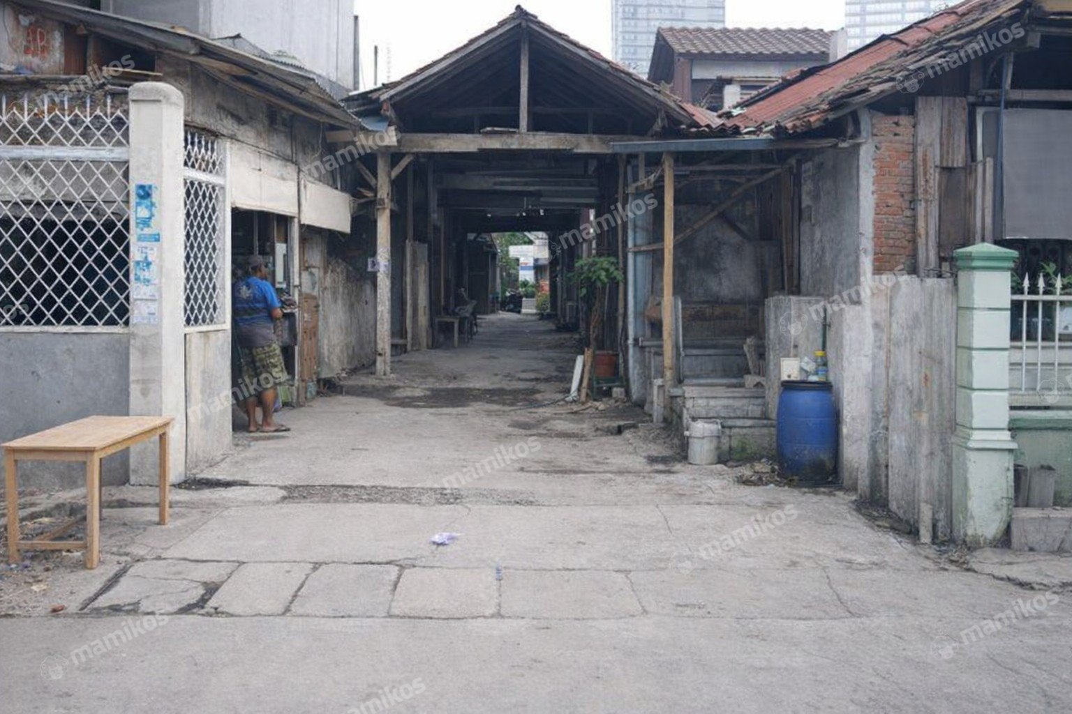 Rumah 21 Kamar Tidur 21 Kamar Mandi 2 Lantai Jembatan Besi Jakarta Barat - Photo 3
