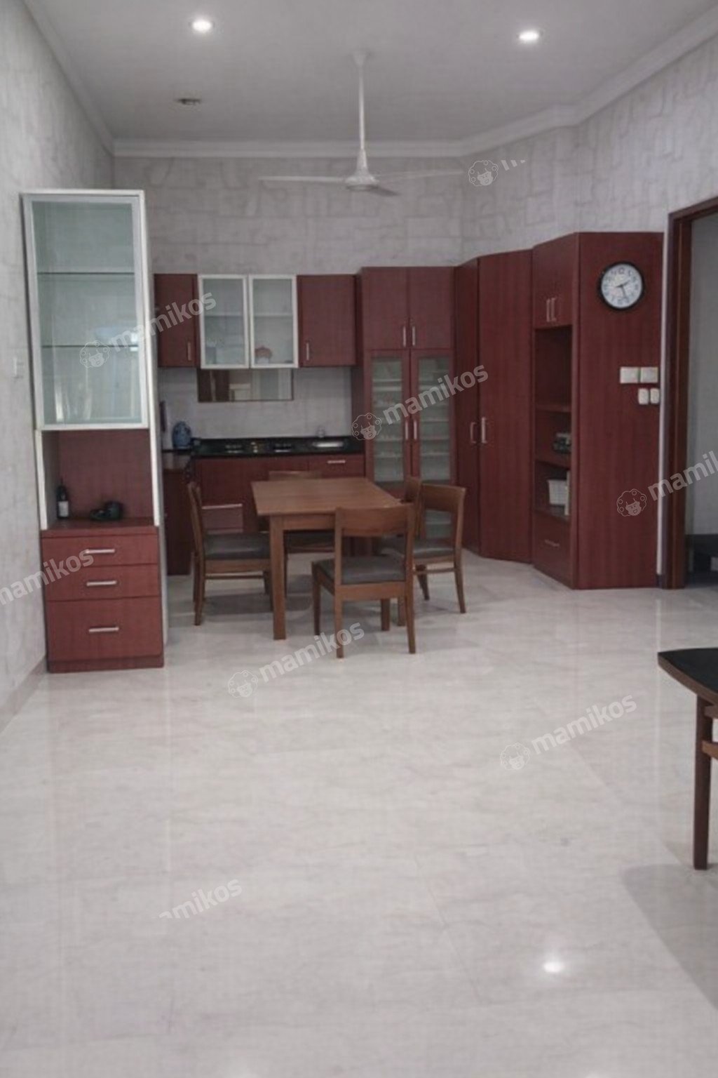 Rumah Sertifikat SHM 5 Kamar Tidur 4 Kamar Mandi Sunter Jakarta Utara - Photo 2