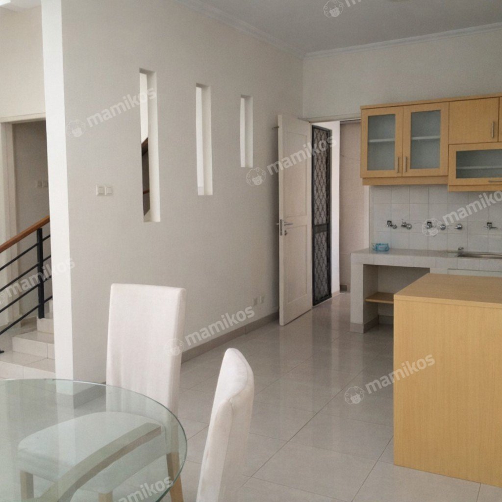 Rumah Sertifikat SHM 5 Kamar Tidur 4 Kamar Mandi Tomang Jakarta Barat - Photo 4