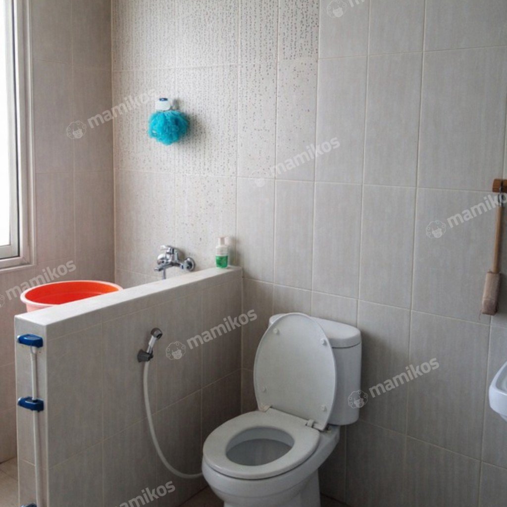 Rumah Sertifikat SHM 5 Kamar Tidur 4 Kamar Mandi Tomang Jakarta Barat - Photo 5