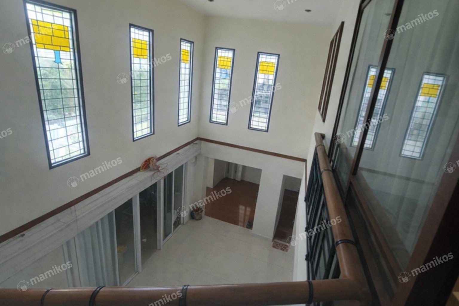 Rumah Sertifikat SHM 6 Kamar Tidur 4 Kamar Mandi Kembangan Jakarta Barat